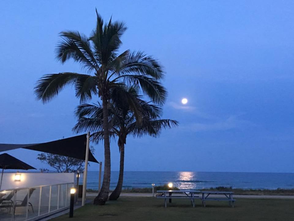 San Simeon Beachfront Apartments Tugun Gold Coast Kültér fotó