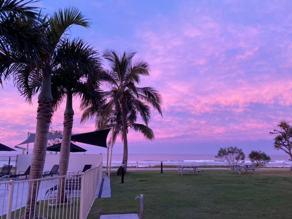 San Simeon Beachfront Apartments Tugun Gold Coast Kültér fotó